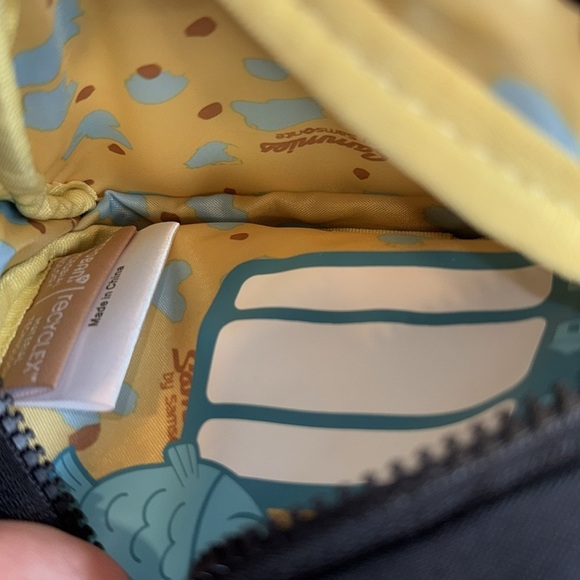 Samsonite Crossbody Sammies by Samsonite
SAMMIES DREAMS
MINI CROSSBODY PENGUIN - Picture 10 of 10